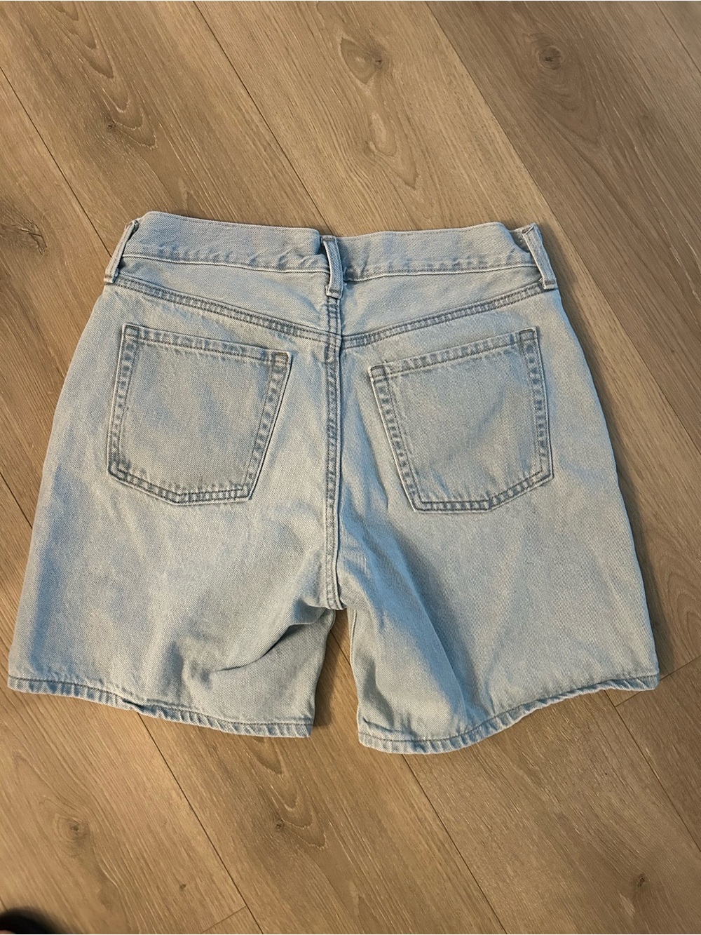 Old Navy Light Blue Denim Shorts - Casual Five-Pocket Style - Picture 2 of 5